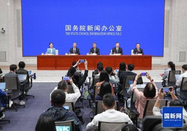 银丰配资 教育部谈校园食品安全：整治任务艰巨坚决守住“舌尖上的安全”